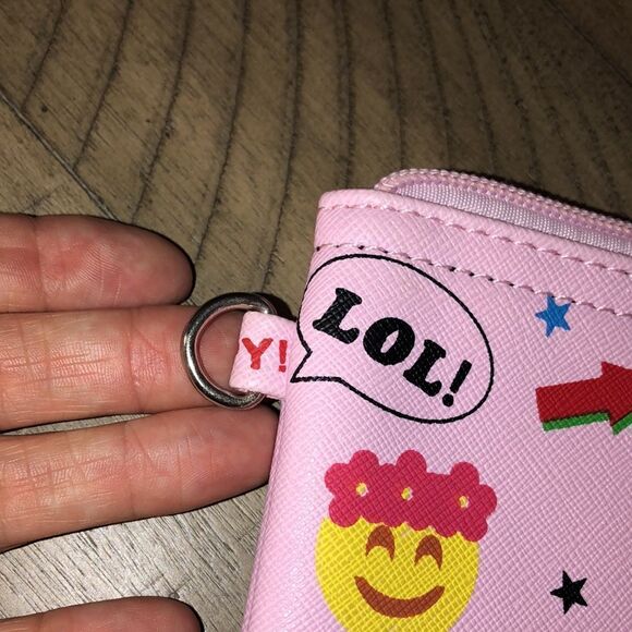 Emoji Clutch 🌈 👻 😎 🌵 🍒 💯 💅 Vegan 🌱 secure Zip closure. - Picture 14 of 16